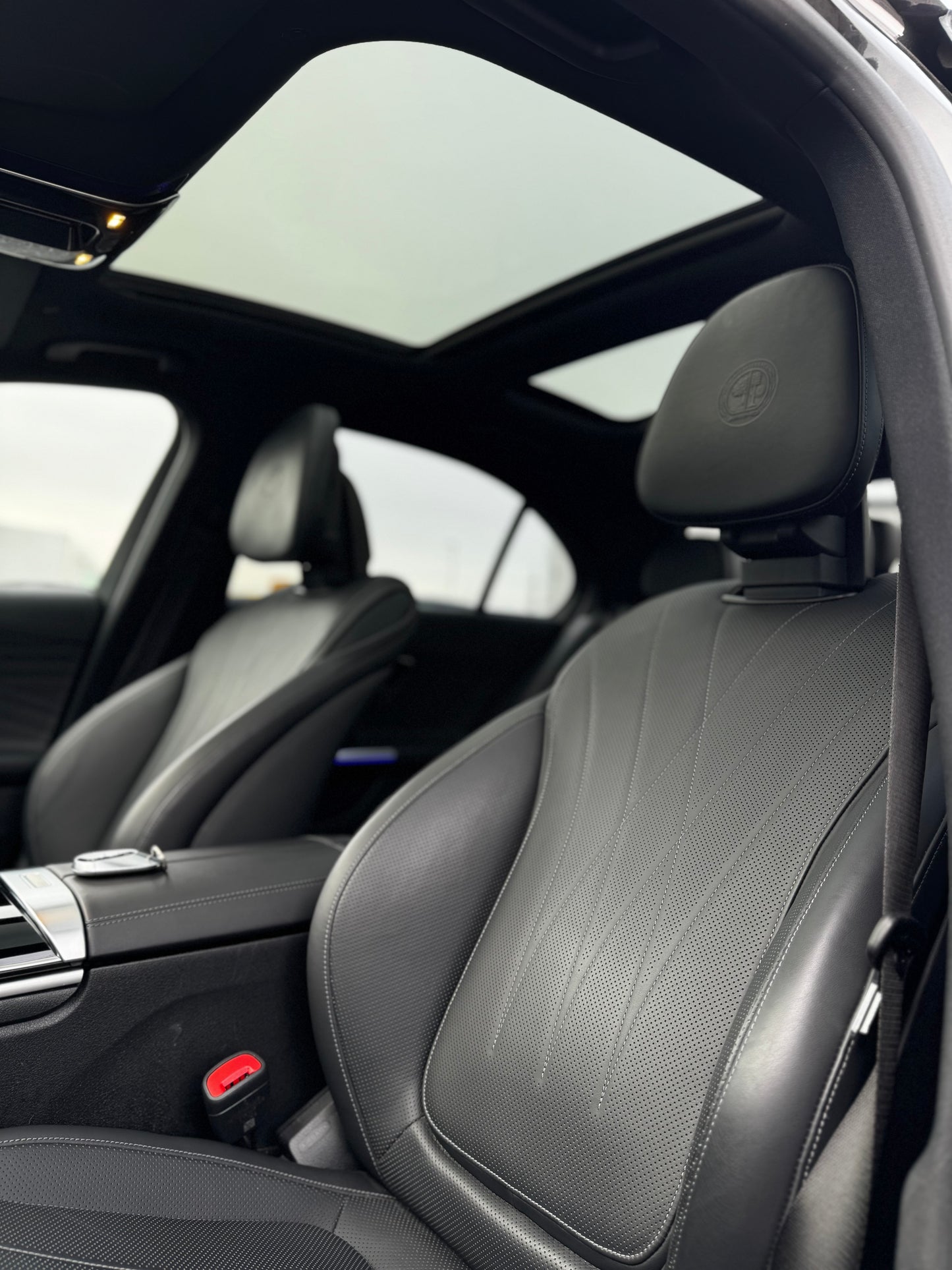 MERCEDES-BENZ C63S AMG