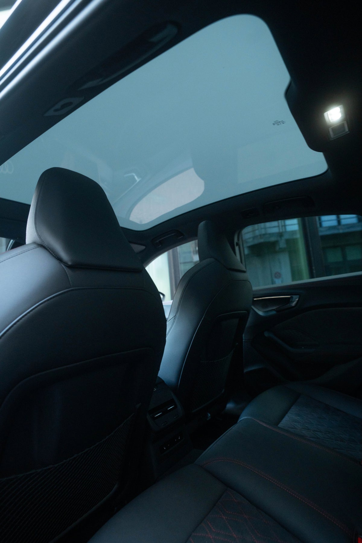 AUDI S5 LIMOUSINE
