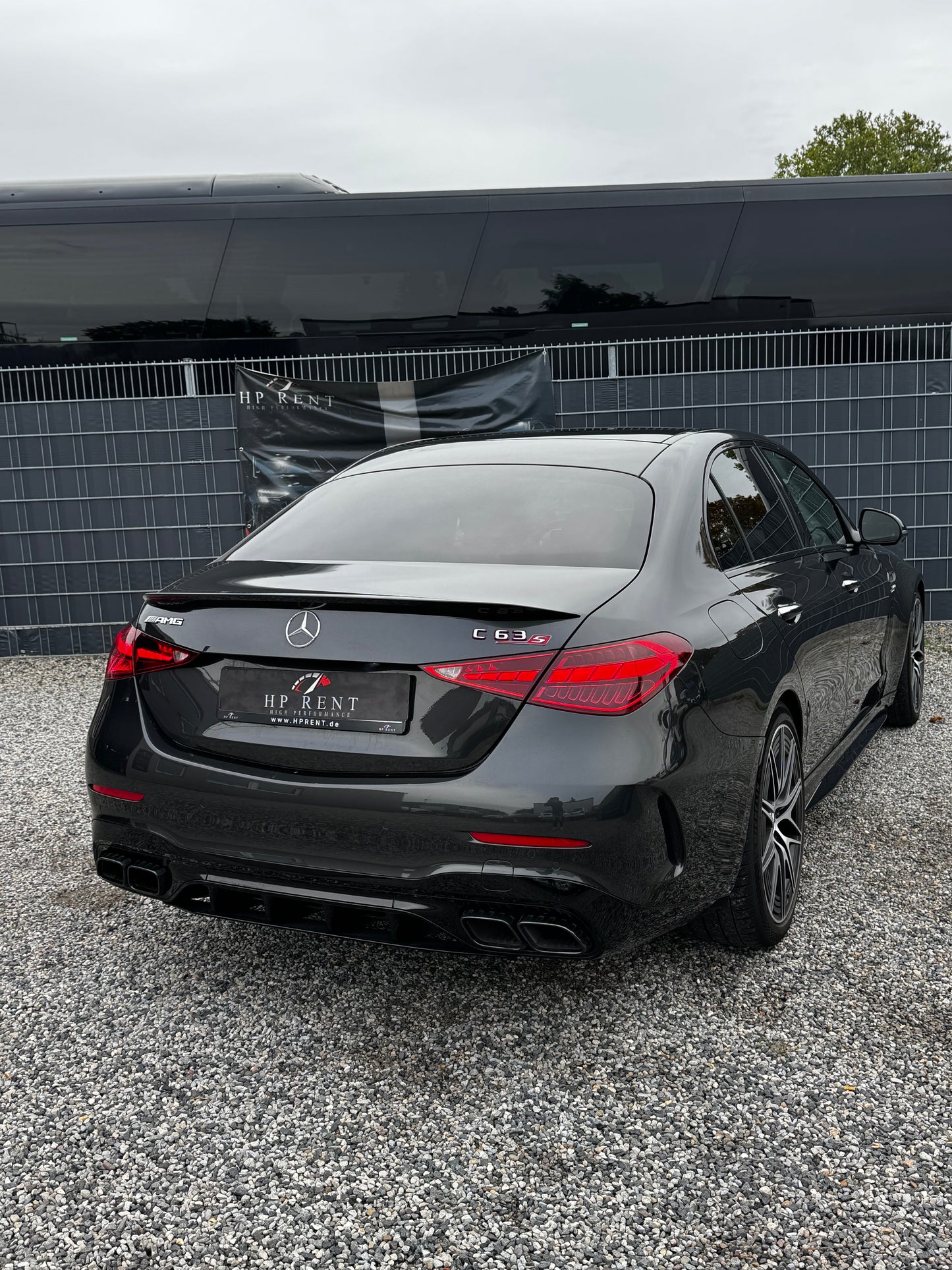 MERCEDES-BENZ C63S AMG