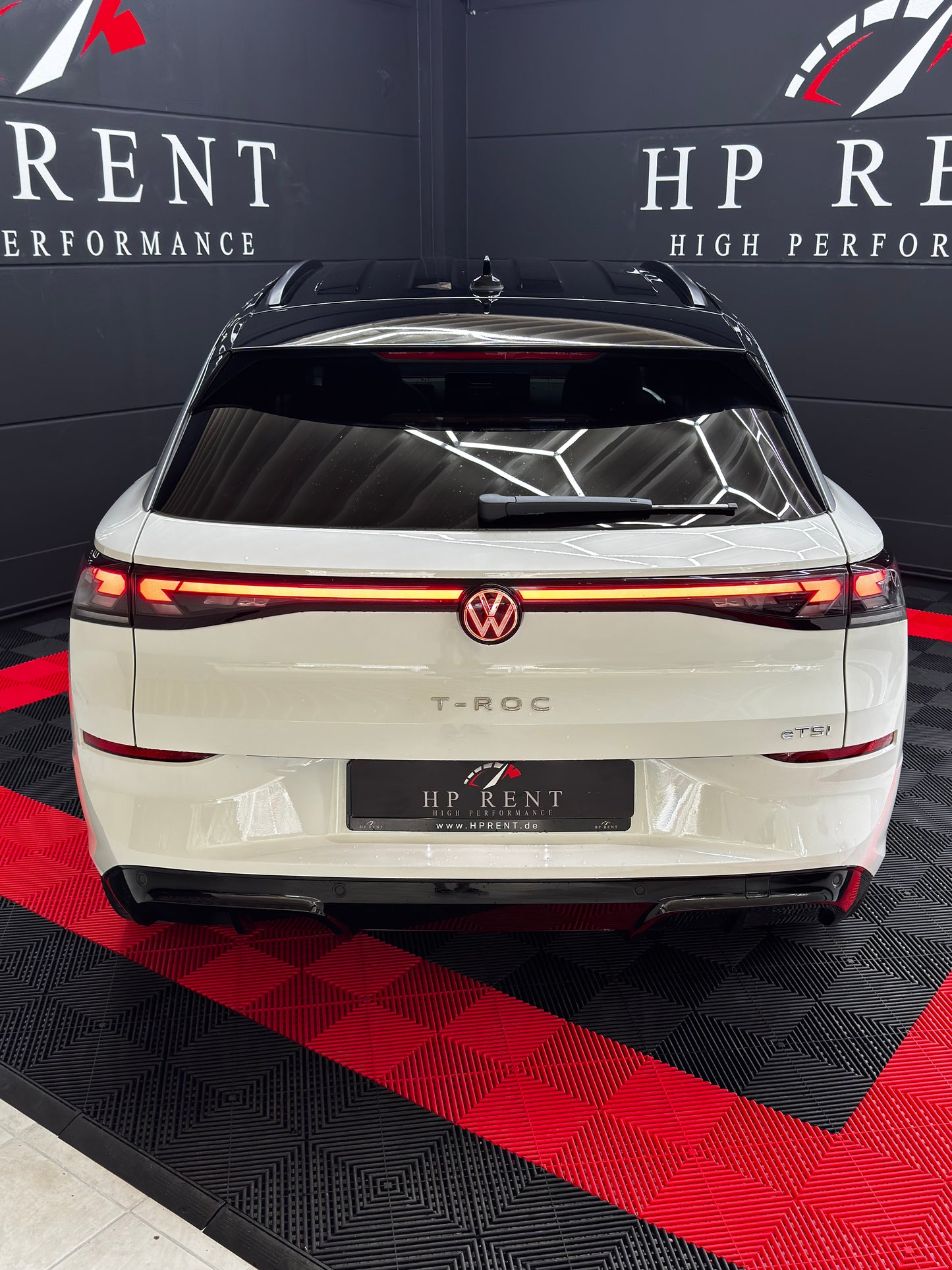VW T-ROC R-LINE