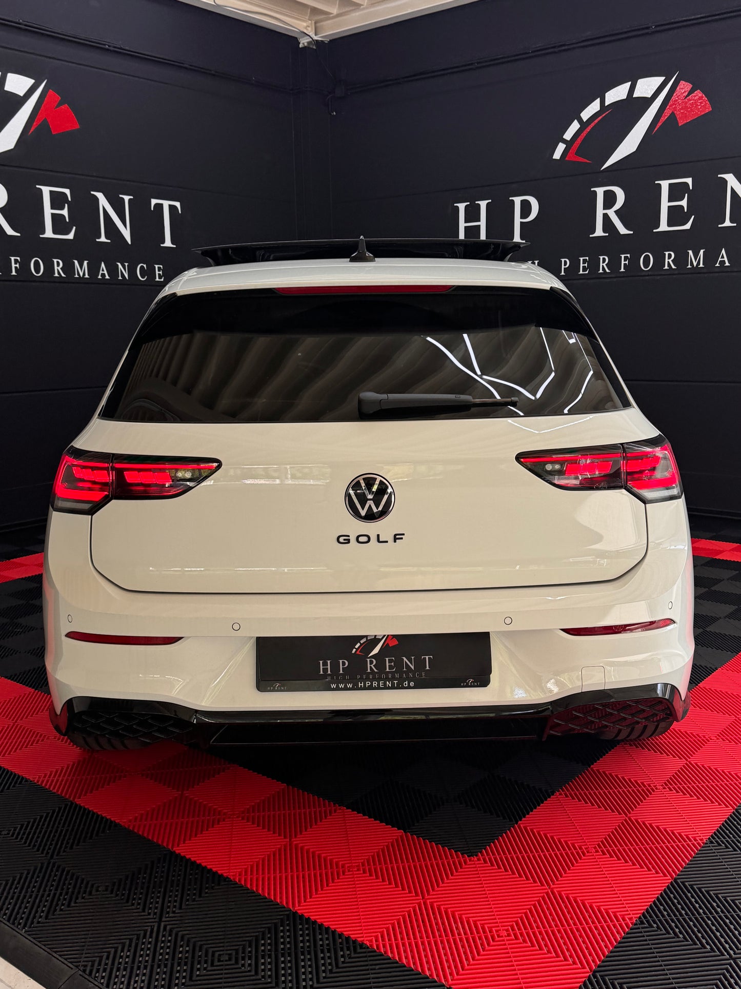 VW GOLF 8.5 R-LINE