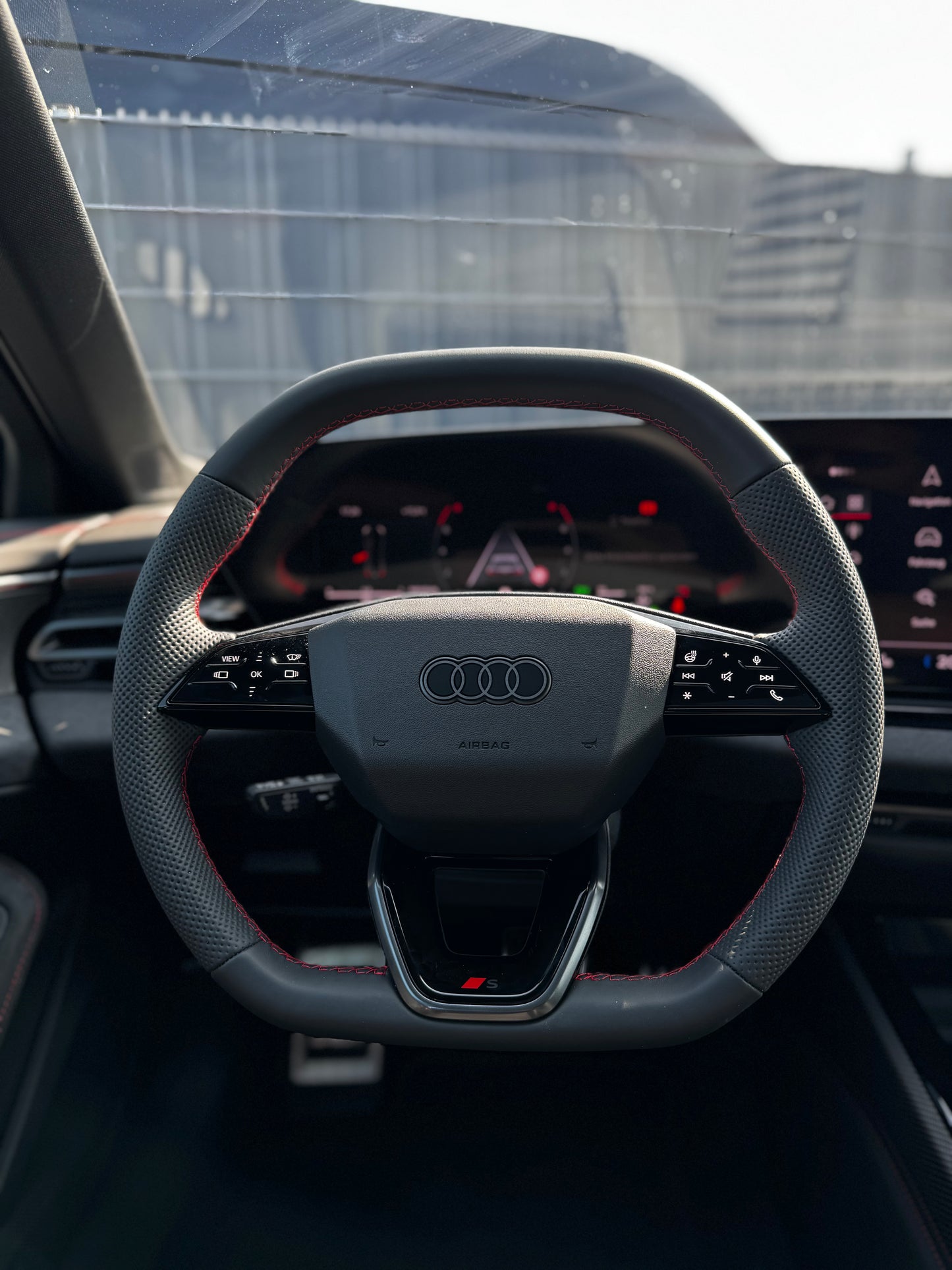 AUDI S5 LIMOUSINE