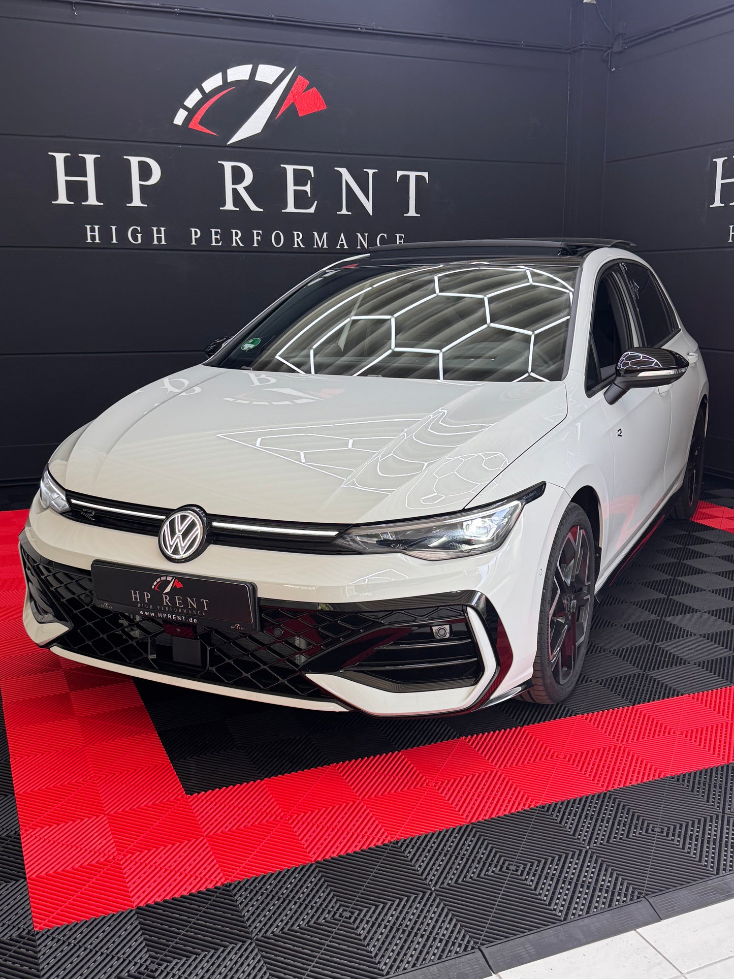 VW GOLF 8.5 R-LINE