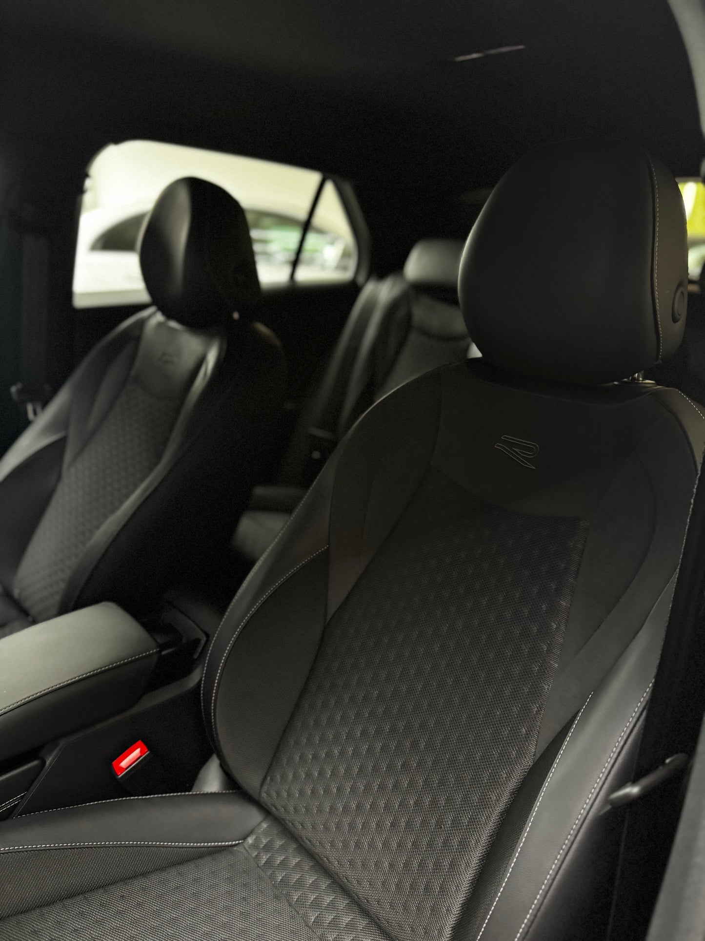 VW T-ROC R-LINE