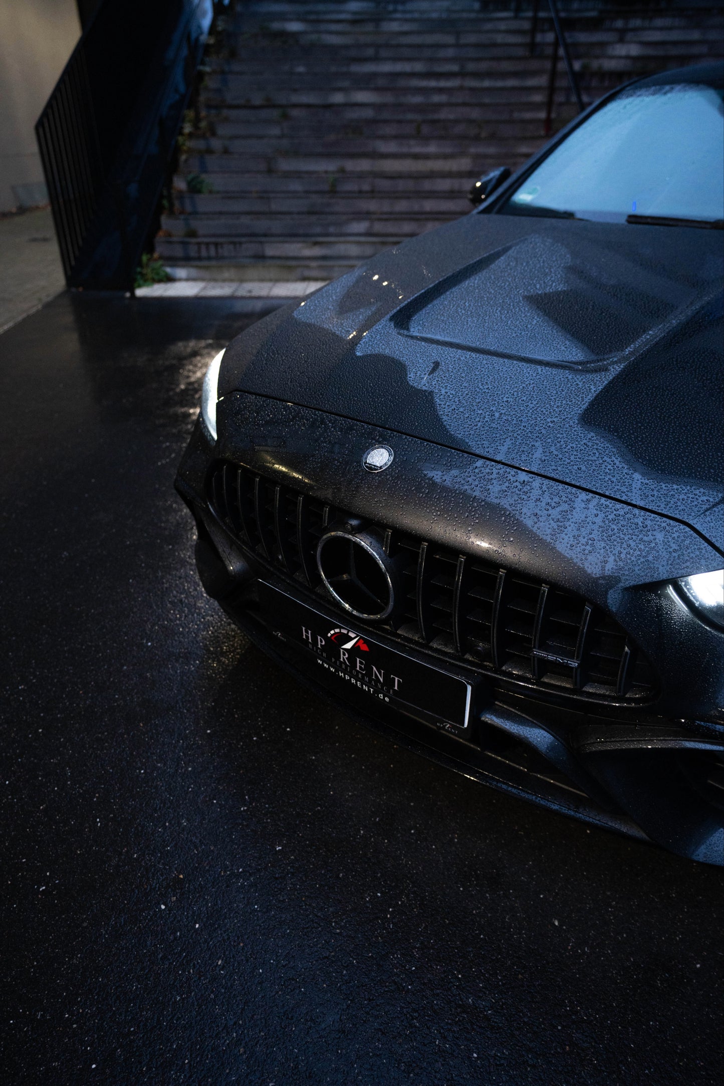 MERCEDES-BENZ C63S AMG