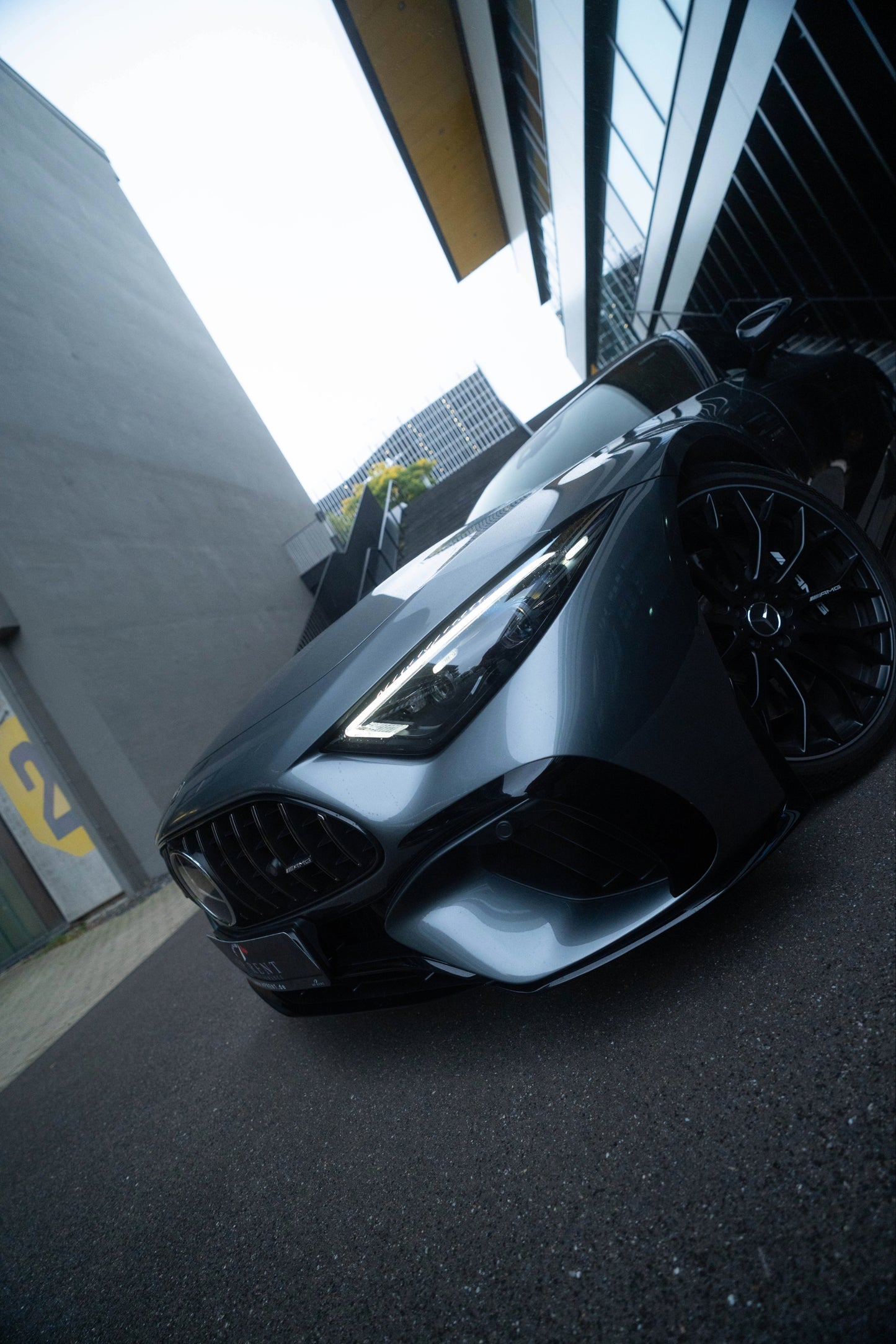 MERCEDES-BENZ SL63 AMG