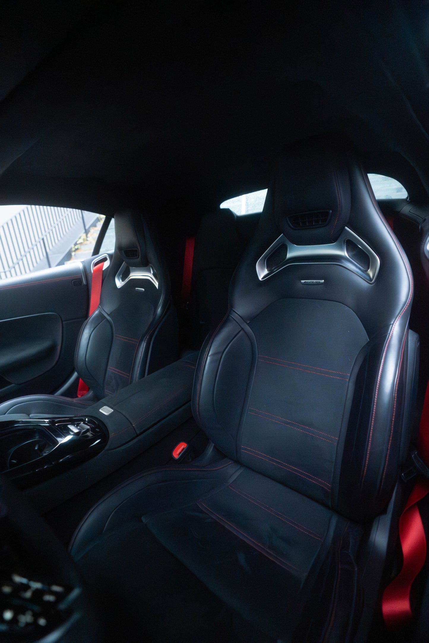 MERCEDES-BENZ SL63 AMG