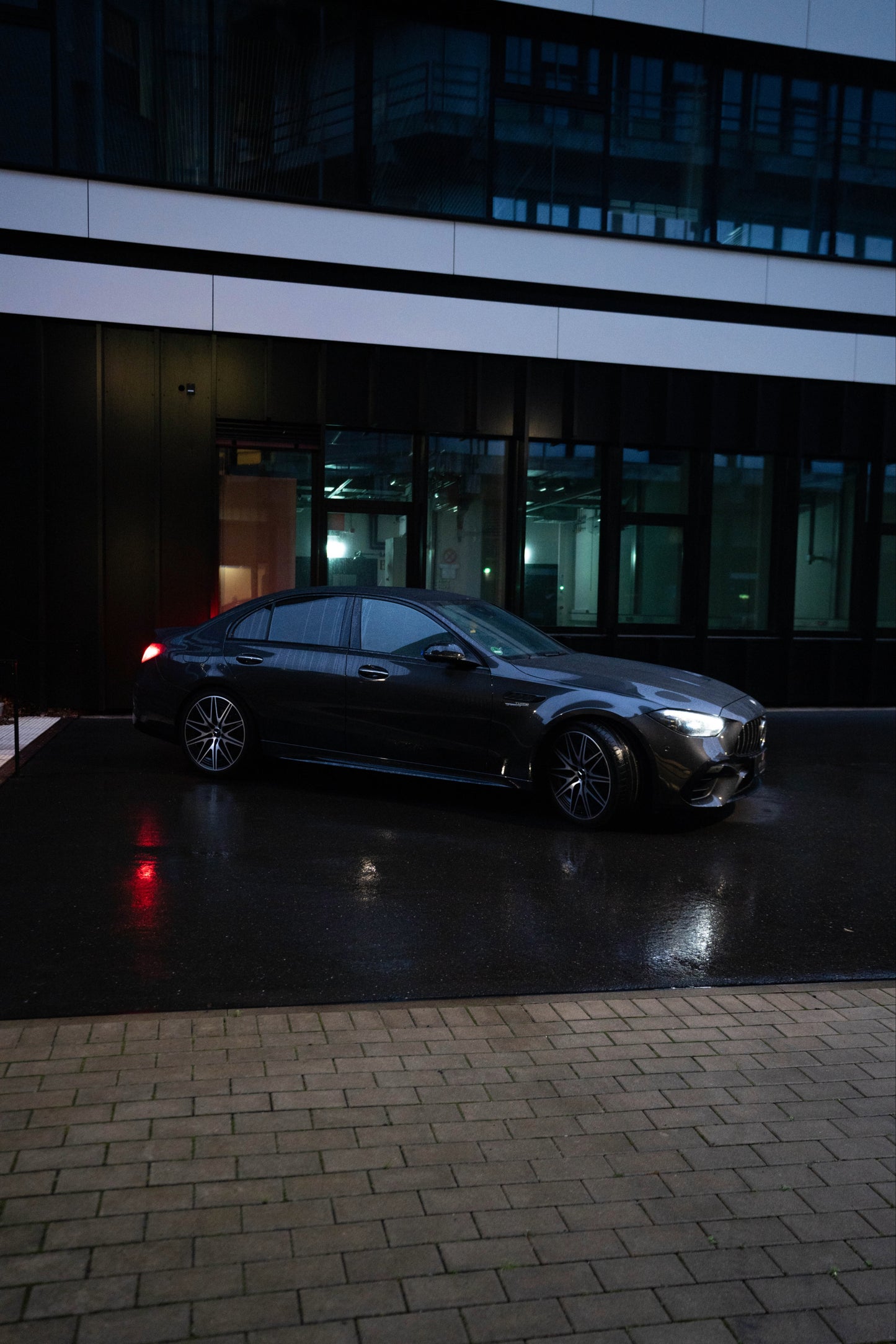 MERCEDES-BENZ C63S AMG