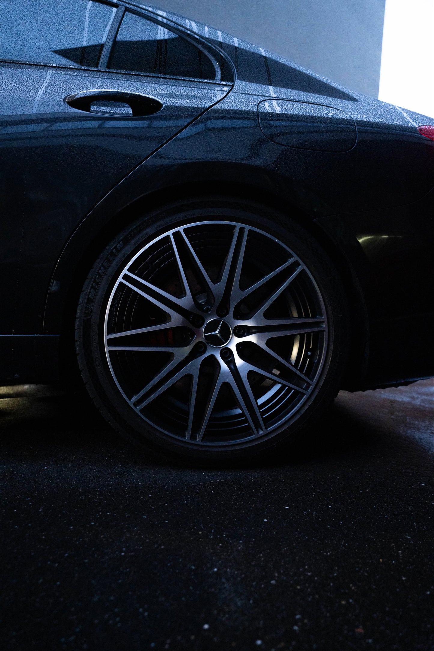 MERCEDES-BENZ C63S AMG