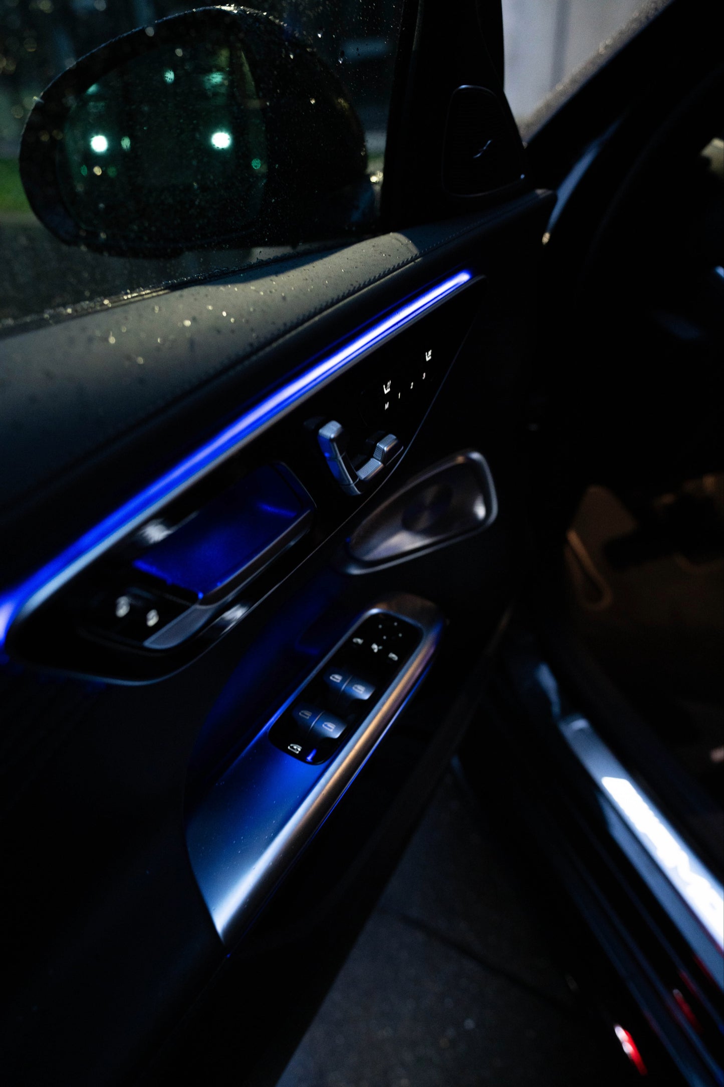 MERCEDES-BENZ C63S AMG