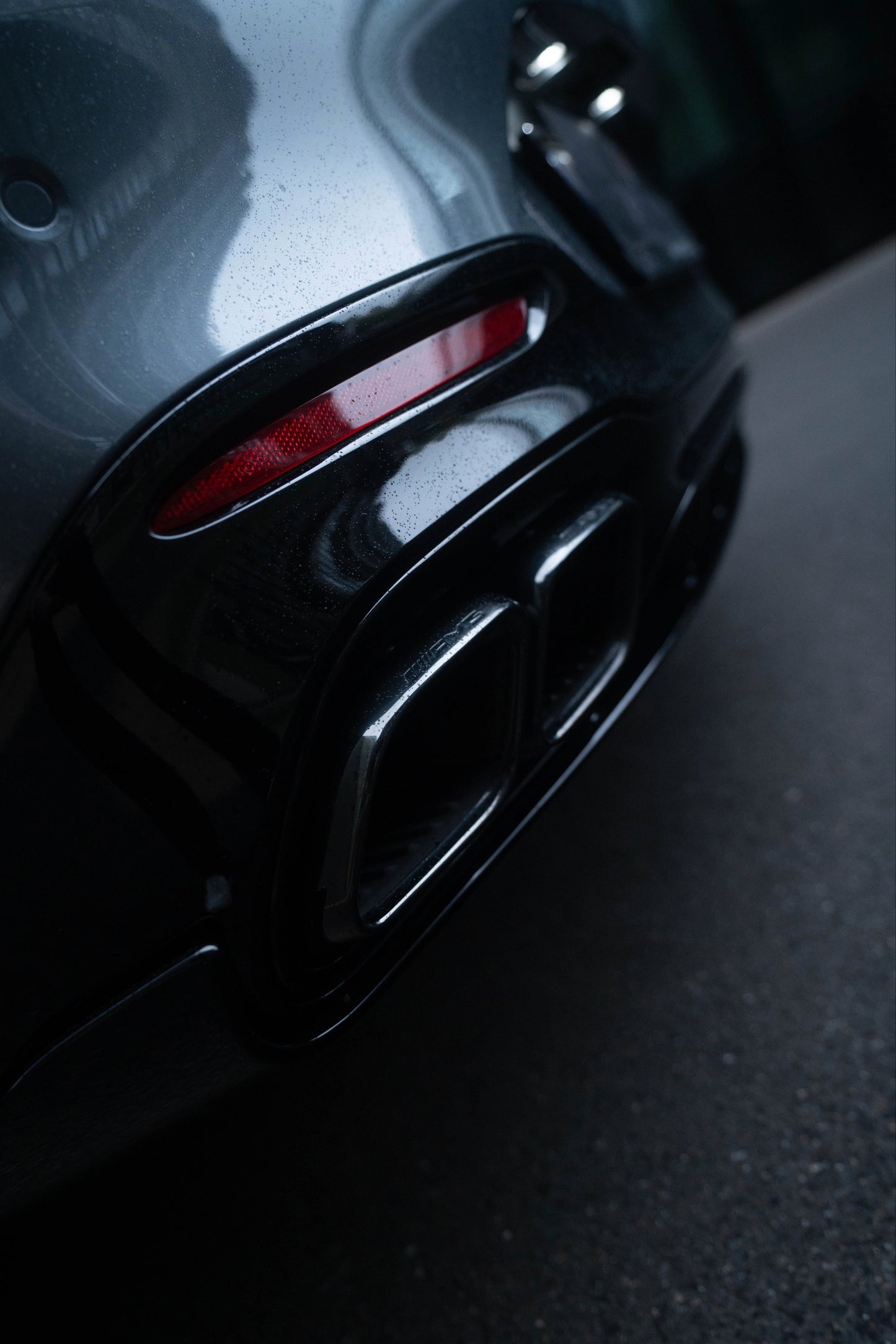 MERCEDES-BENZ SL63 AMG