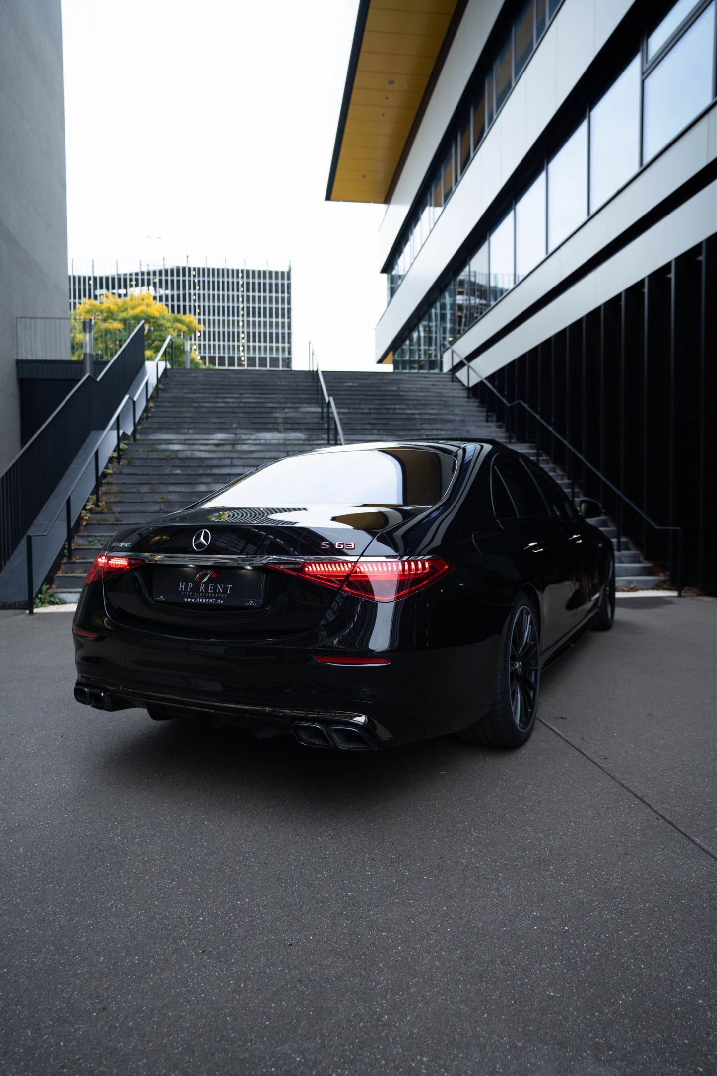 MERCEDES-BENZ S63 AMG