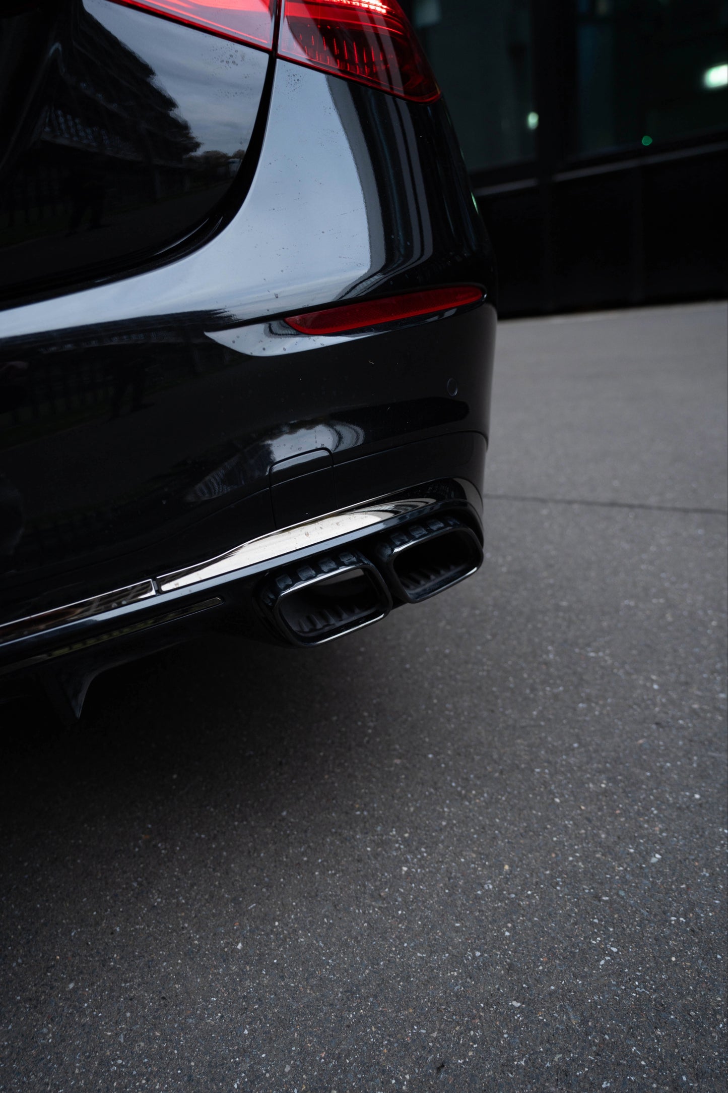 MERCEDES-BENZ S63 AMG