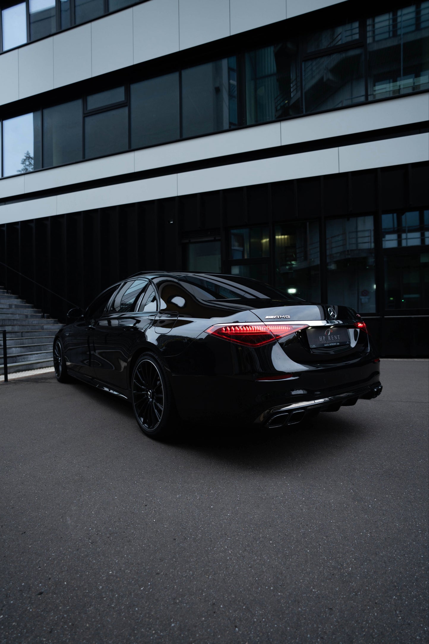 MERCEDES-BENZ S63 AMG