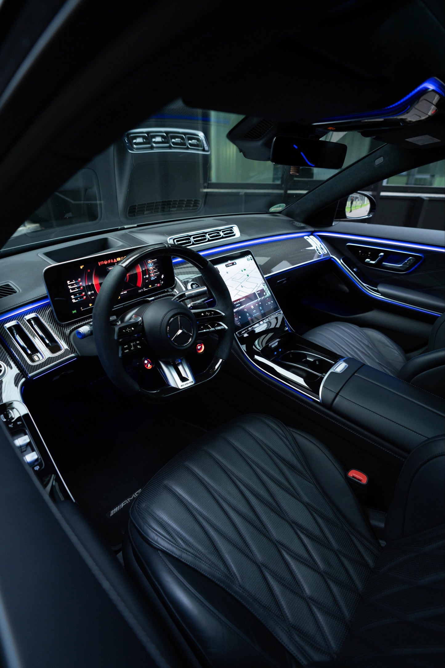 MERCEDES-BENZ S63 AMG