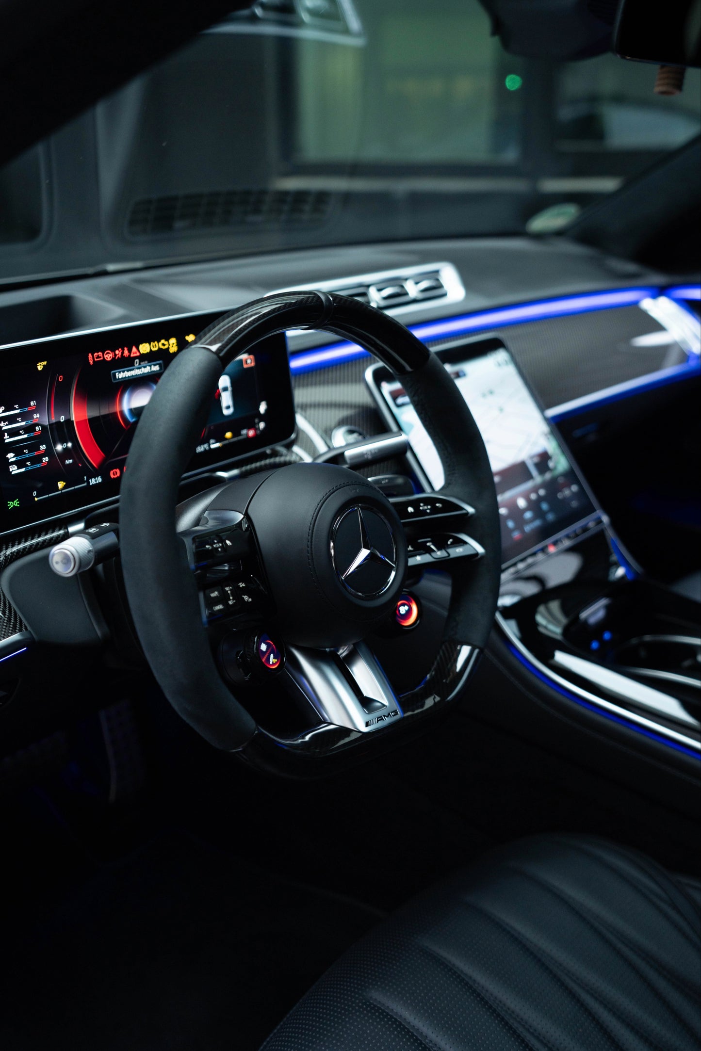 MERCEDES-BENZ S63 AMG