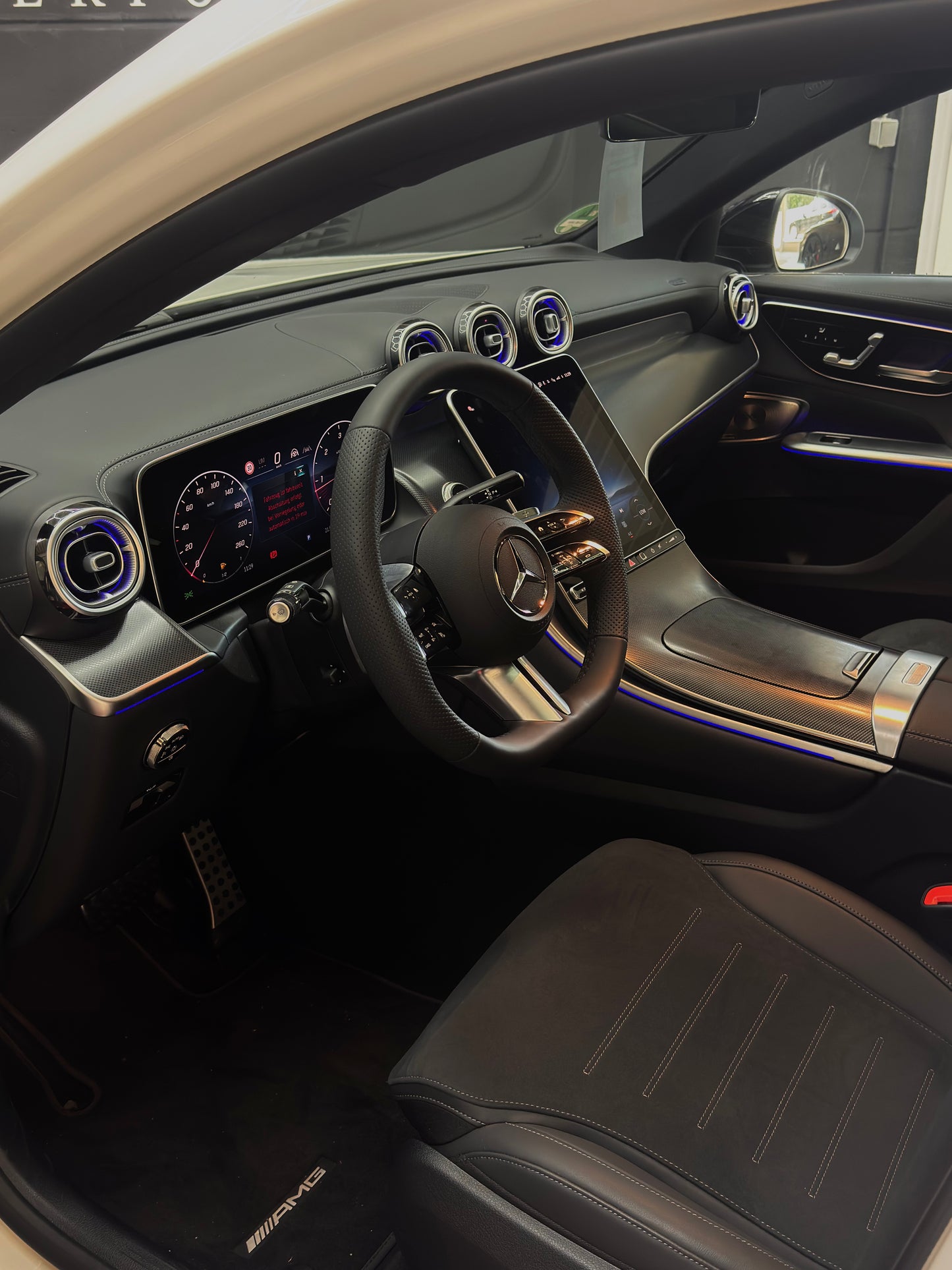 MERCEDES-BENZ GLC COUPE AMG-LINE