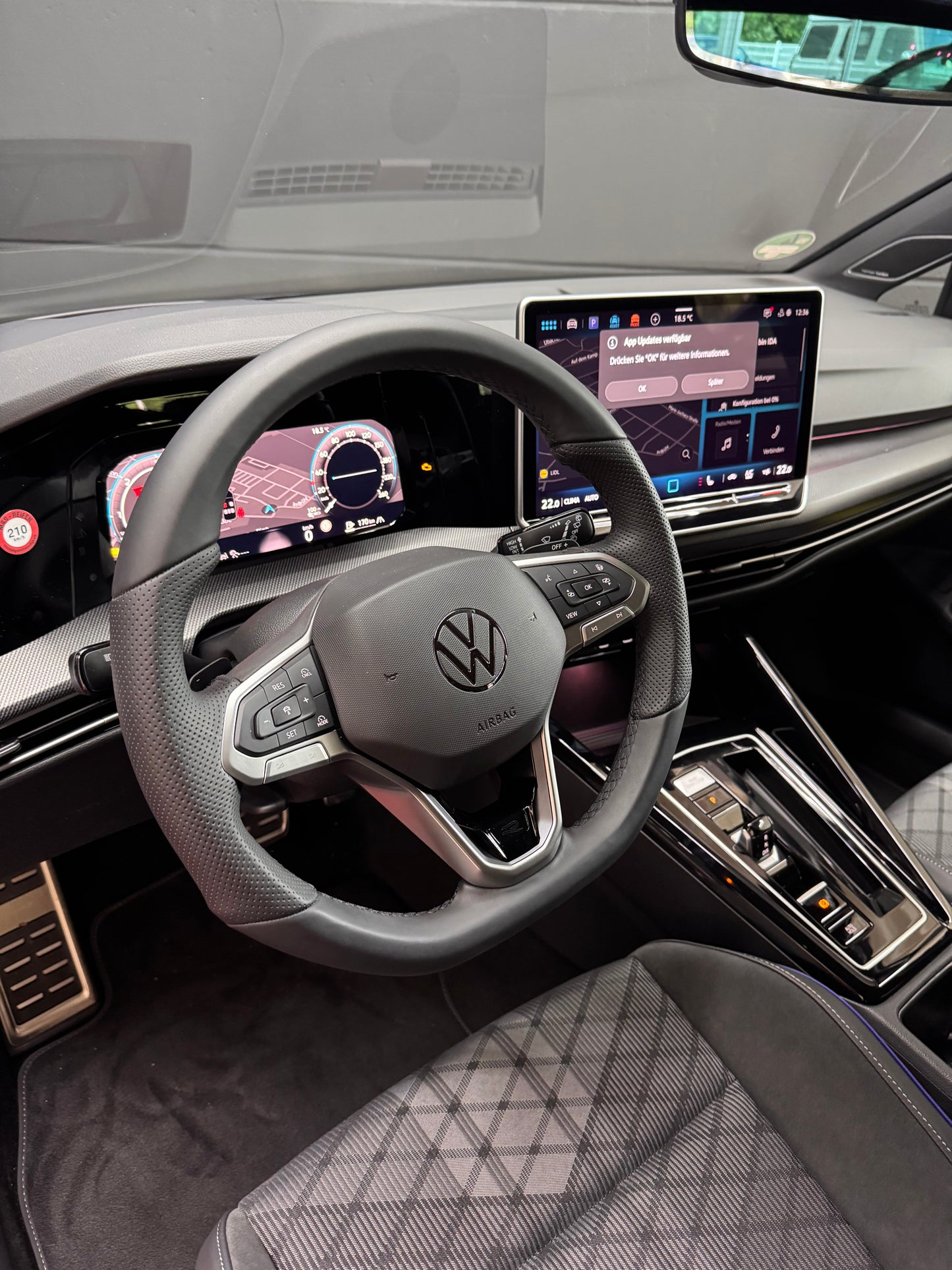 VW GOLF 8.5 R-LINE