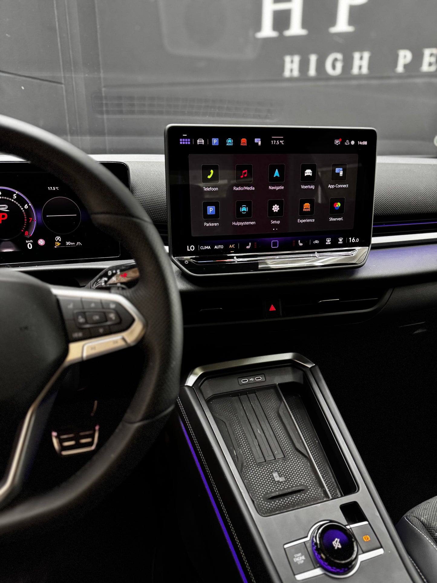 VW T-ROC R-LINE