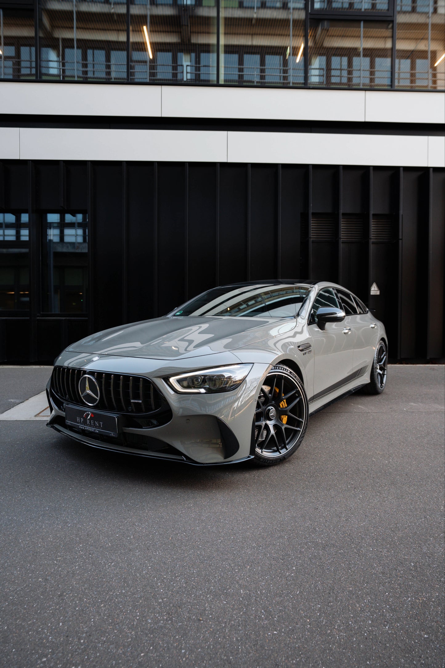 MERCEDES-BENZ GT63S AMG