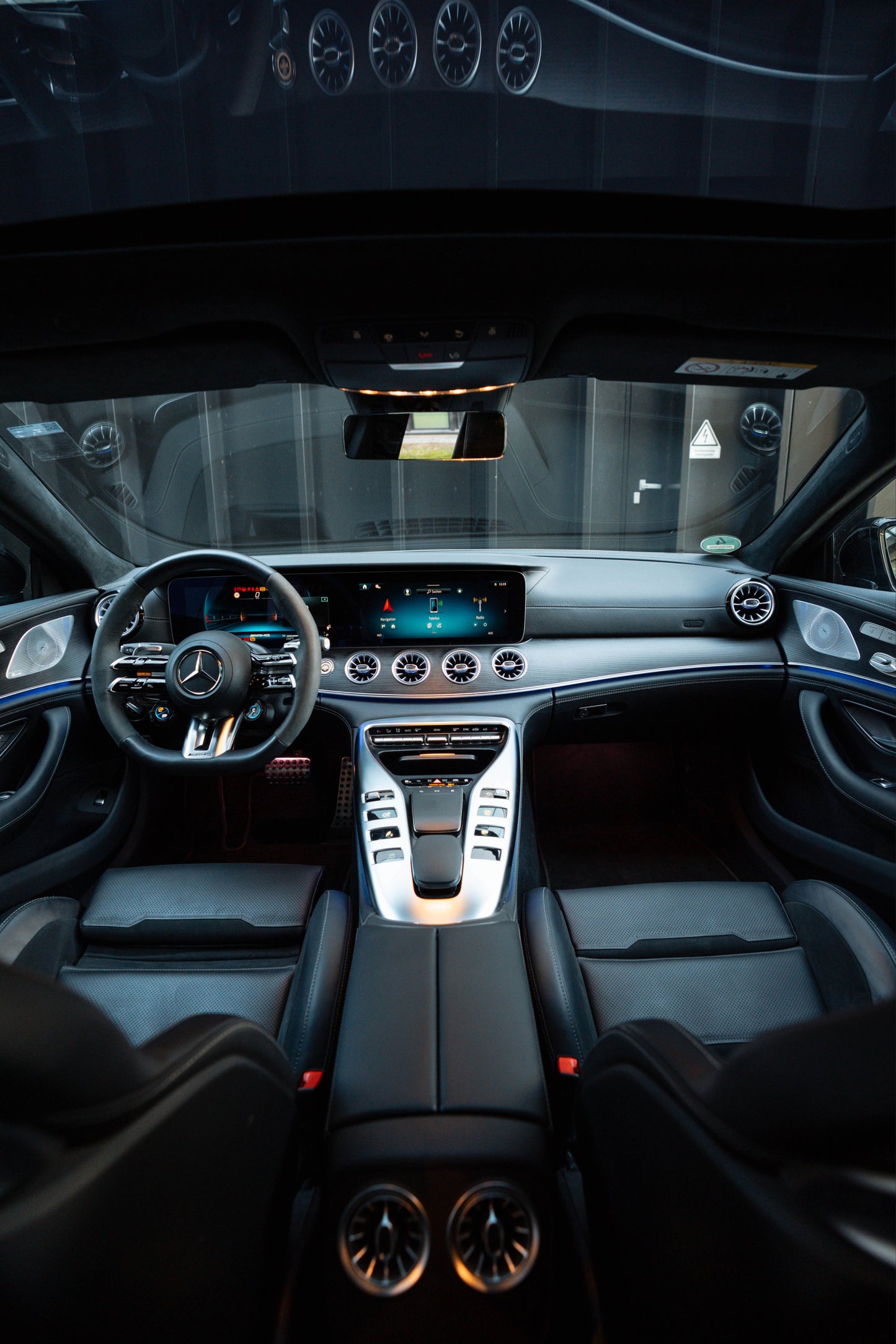 MERCEDES-BENZ GT63S AMG