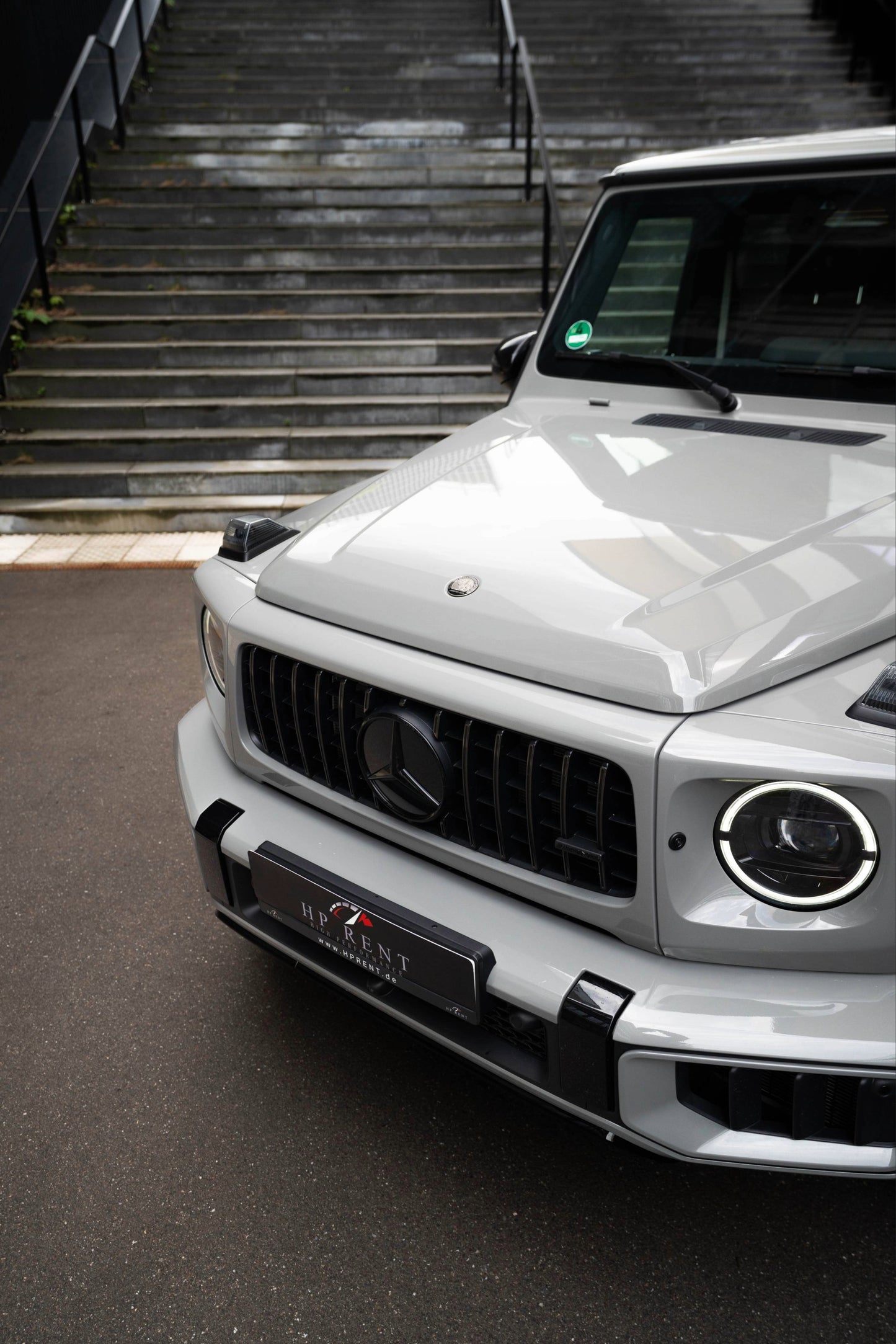 MERCEDES-BENZ G63 AMG