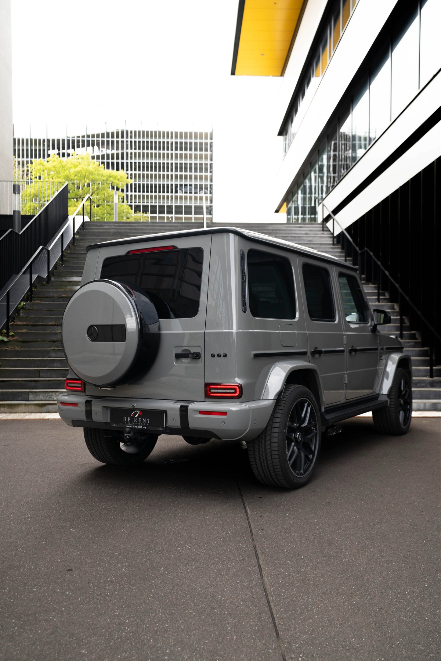 MERCEDES-BENZ G63 AMG