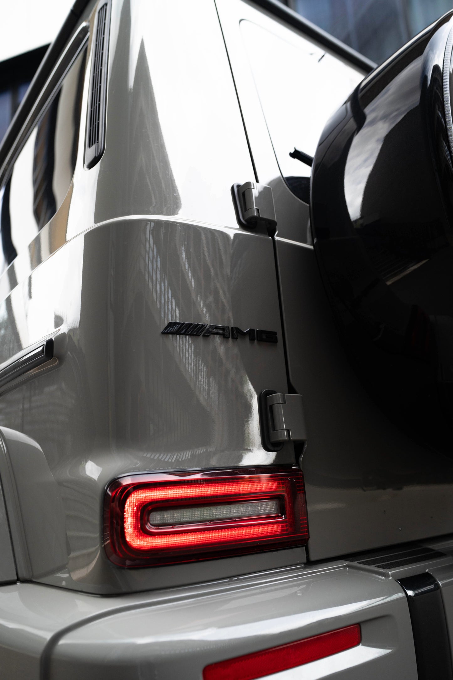MERCEDES-BENZ G63 AMG