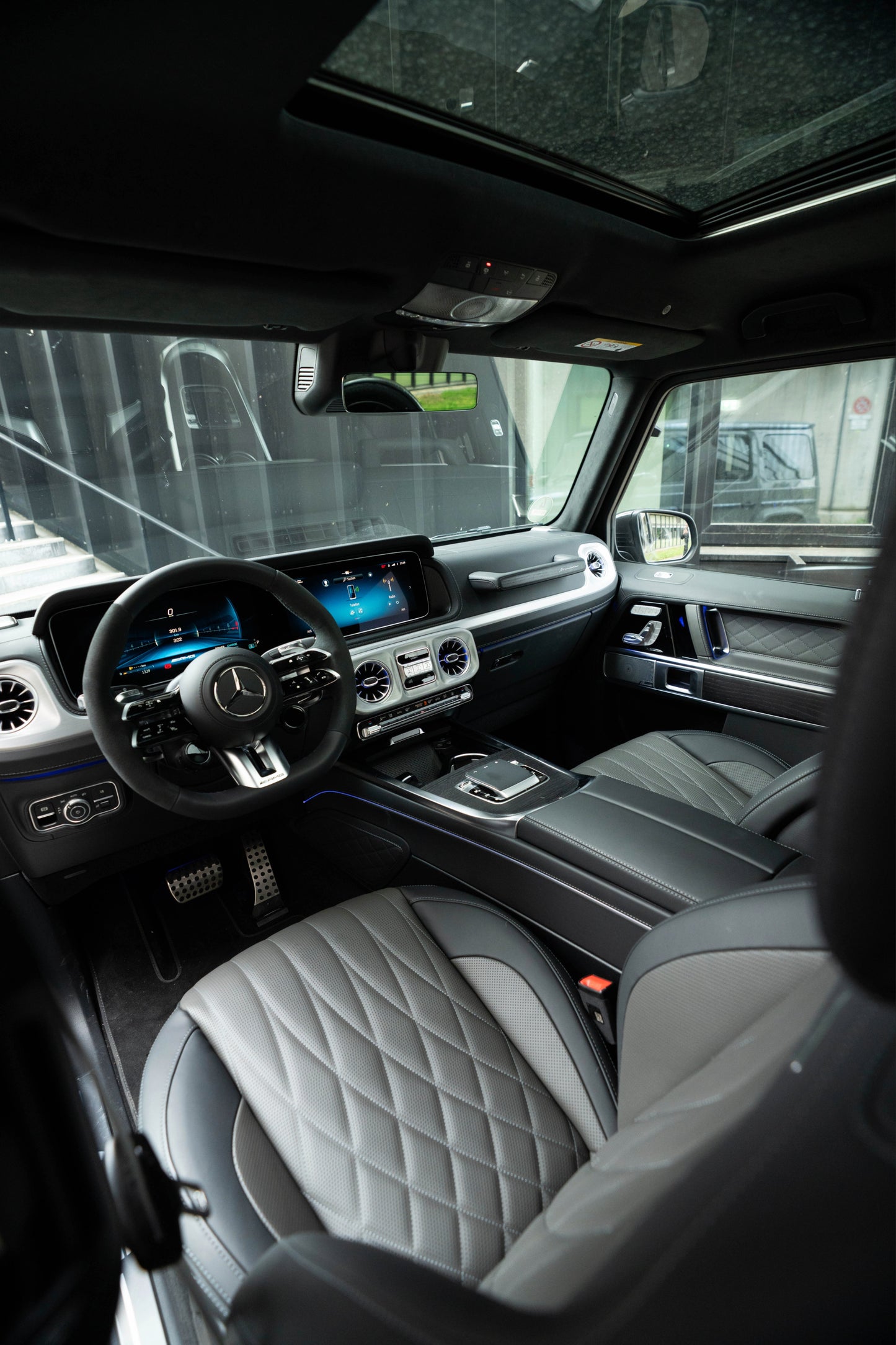 MERCEDES-BENZ G63 AMG
