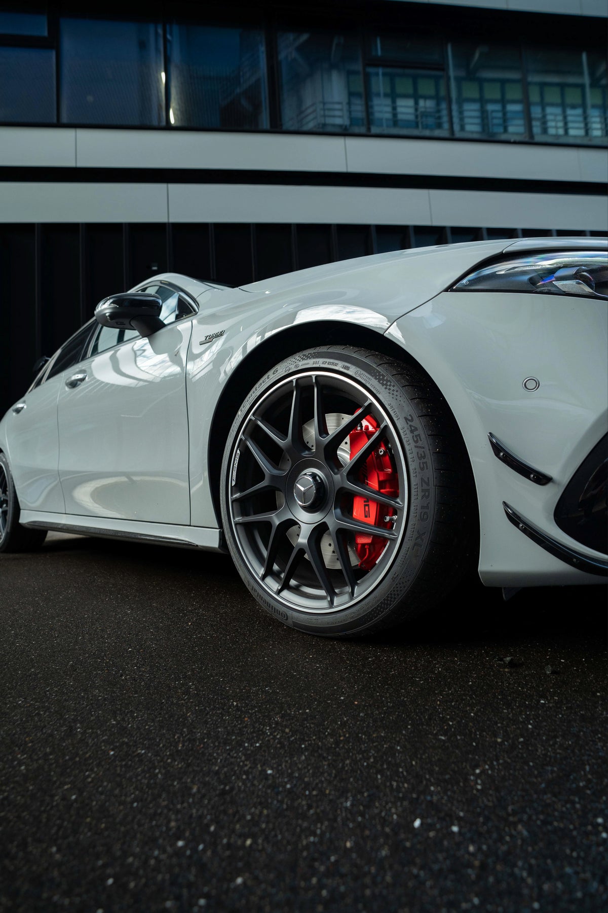 MERCEDES-BENZ A45S AMG