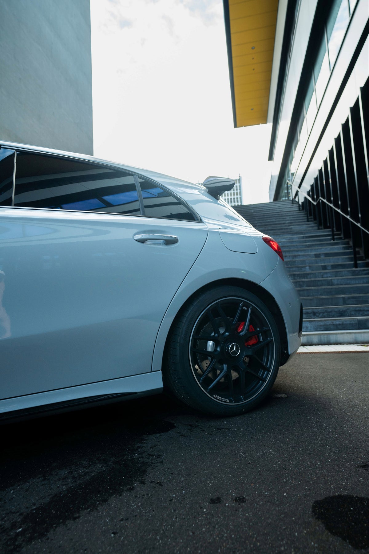 MERCEDES-BENZ A45S AMG