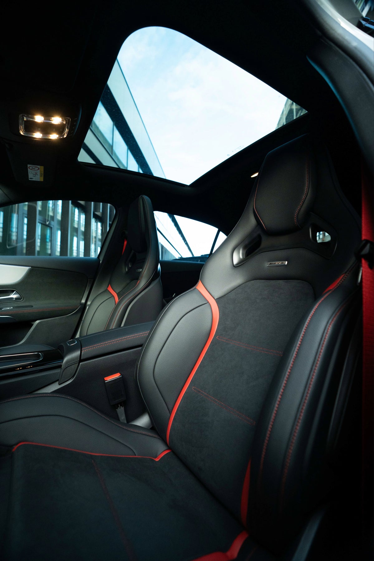 MERCEDES-BENZ A45S AMG