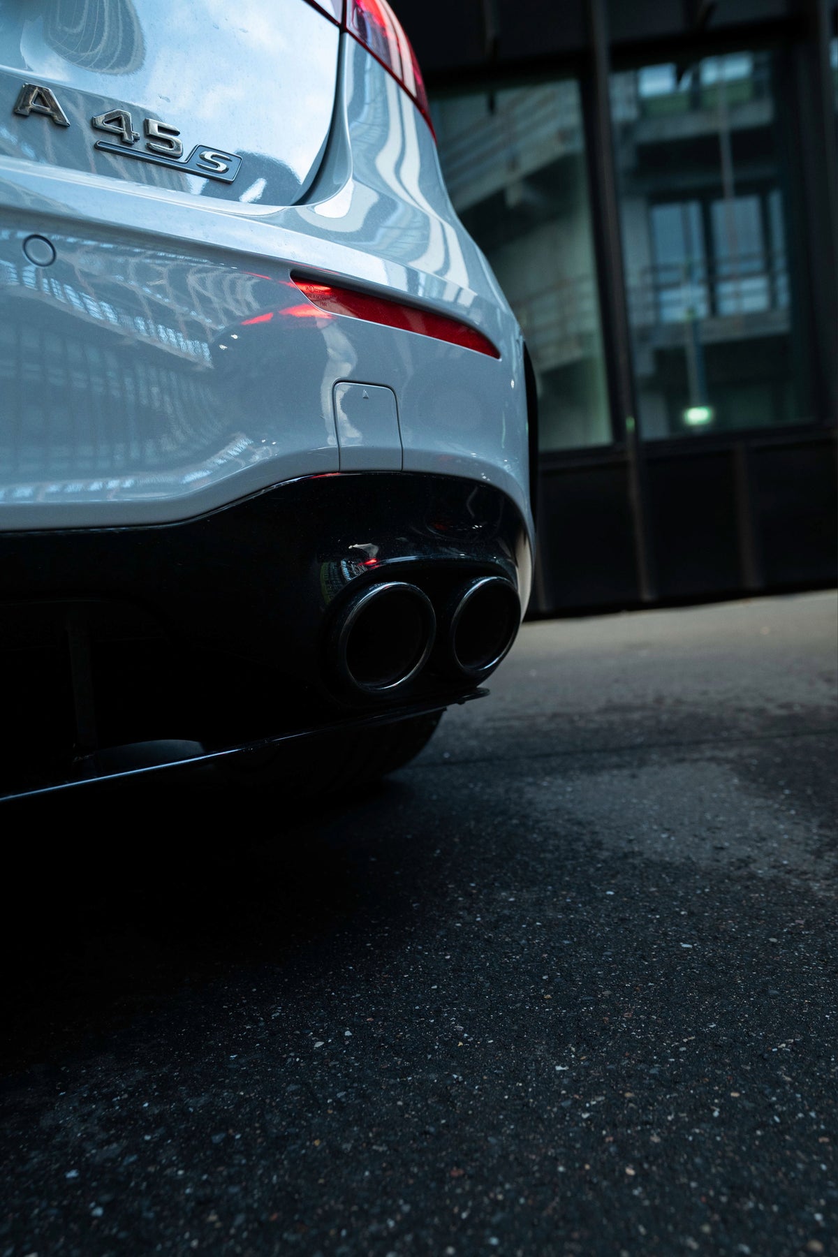 MERCEDES-BENZ A45S AMG