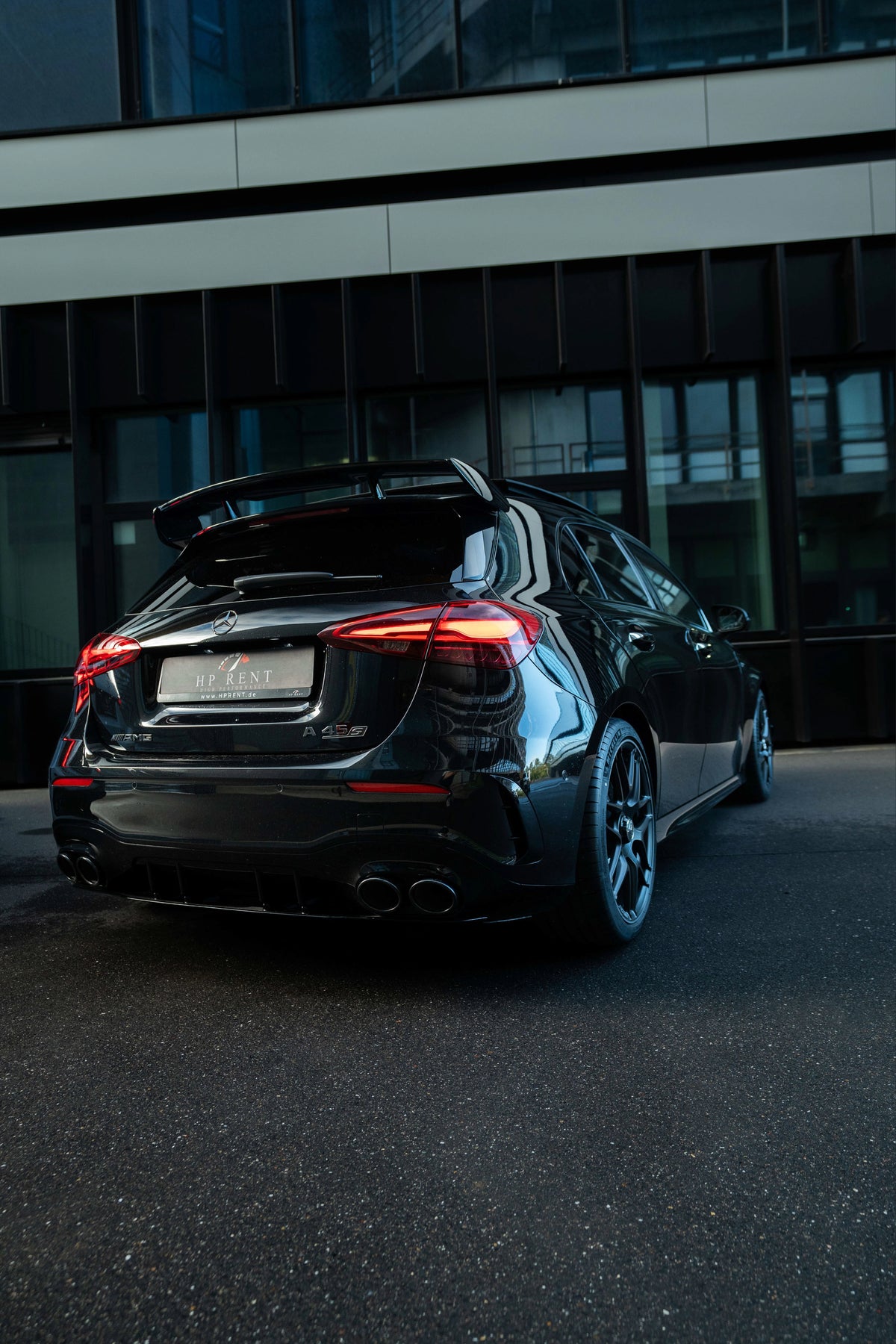 MERCEDES-BENZ A45S AMG