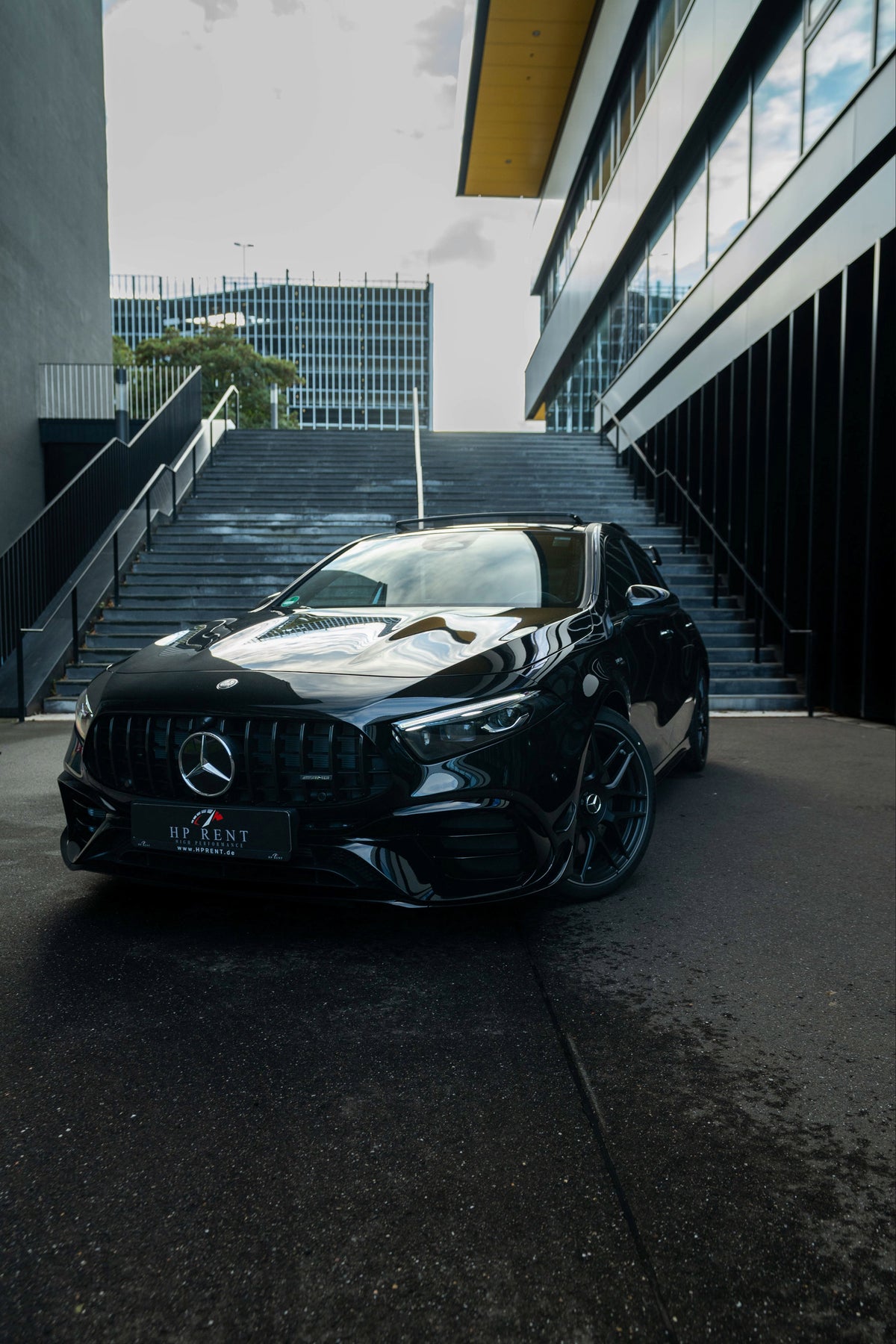 MERCEDES-BENZ A45S AMG