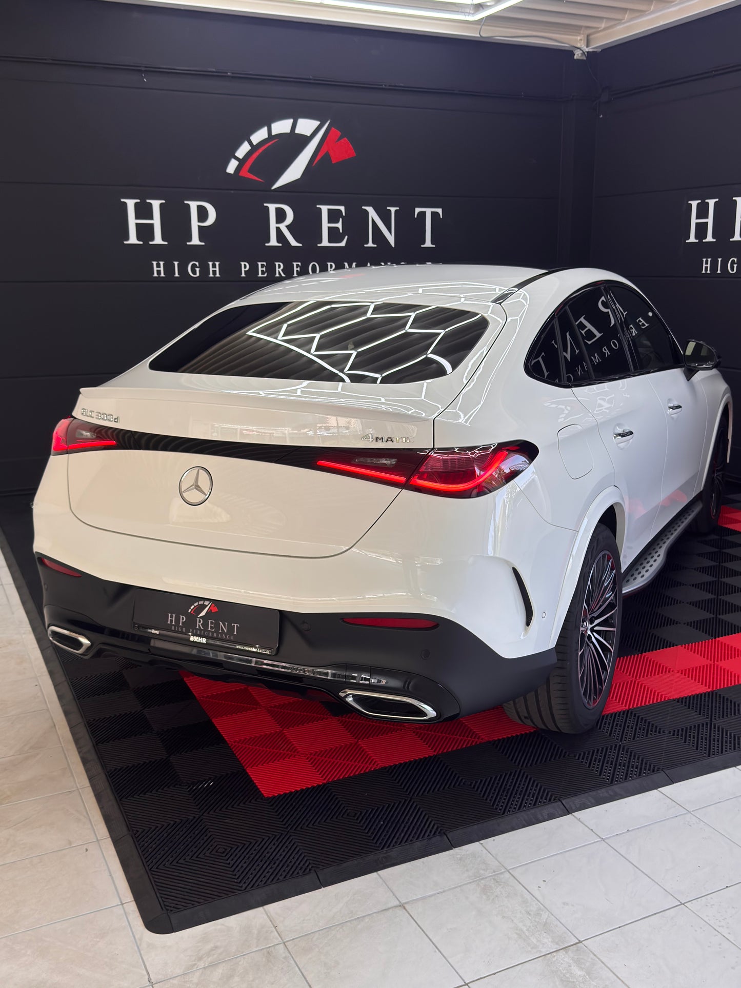 MERCEDES-BENZ GLC COUPE AMG-LINE